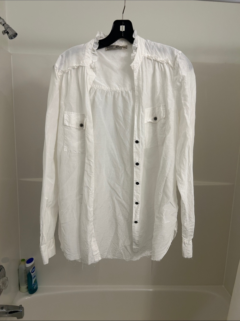 GO BY GO SILK White Ruffled Collar Button-Up Blouse